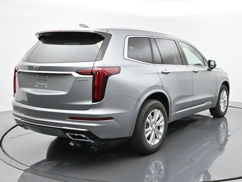 New 2025 Cadillac XT6 Luxury image 5