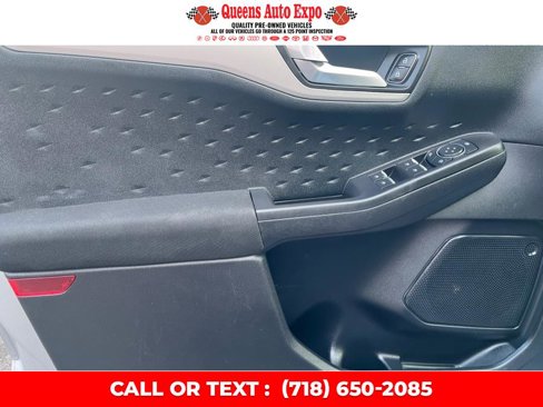 Used 2020 Ford Escape SE image 11