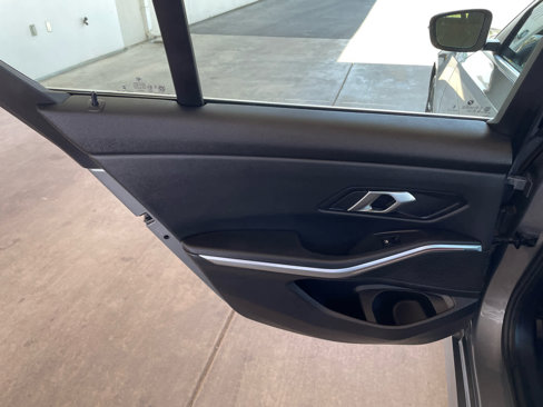 Used 2025 BMW 330i Sedan image 16