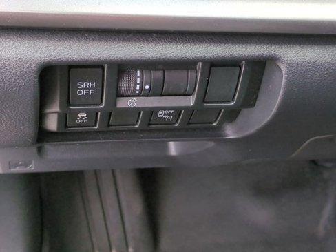 Used 2019 Subaru Crosstrek 2.0i Limited image 16