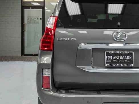 Used 2013 Lexus GX 460 image 30