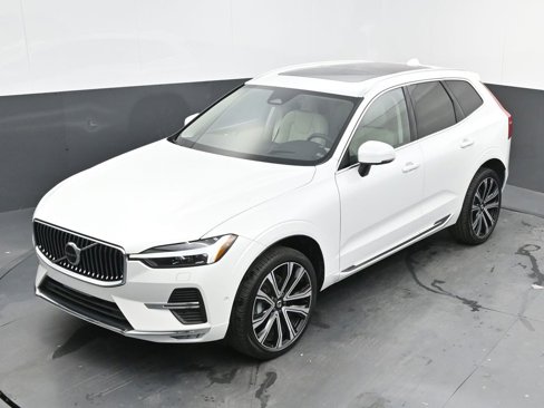 Certified 2023 Volvo XC60 B5 Ultimate w/ Protection Package Premier image 31