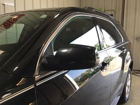 Used 2017 Chevrolet Equinox LT image 11