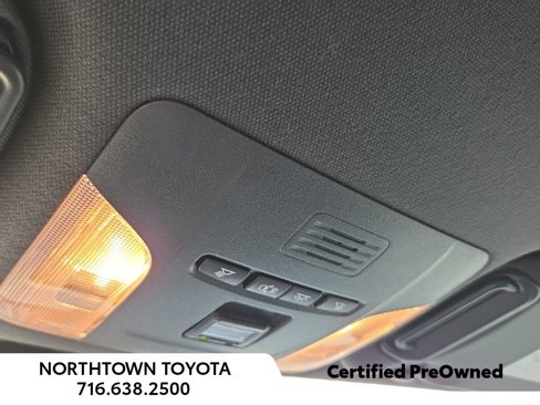 Used 2022 Toyota Corolla SE image 27