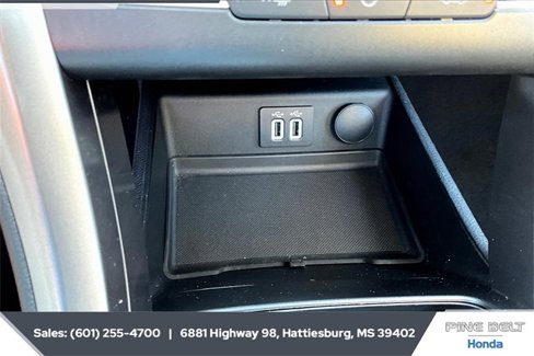 Used 2019 Ford Fusion SE image 22