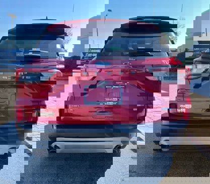 Used 2020 Ford Escape SEL image 7