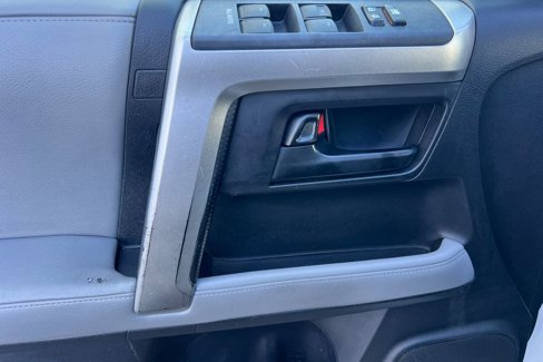 Used 2012 Toyota 4Runner SR5 image 11