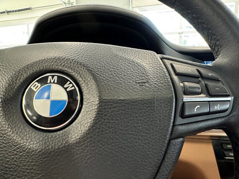 Used 2011 BMW 740Li image 31