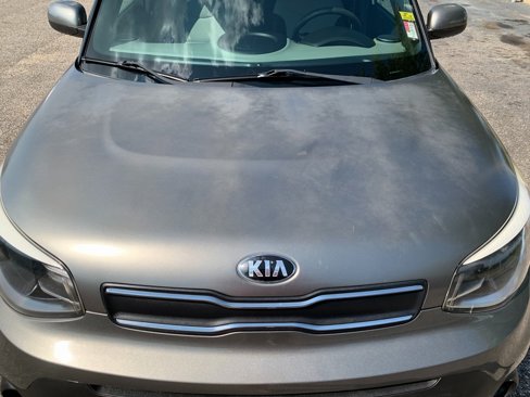 Used 2018 Kia Soul w/ Convenience Package image 4