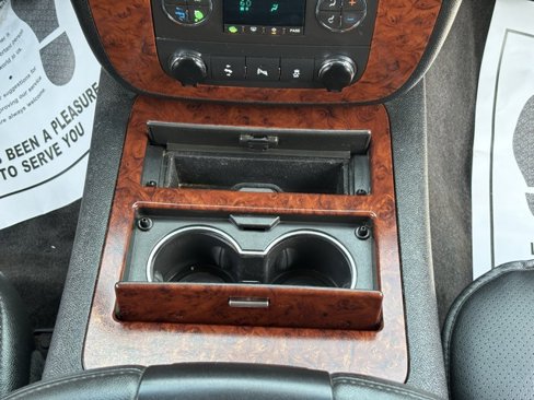 Used 2012 Chevrolet Tahoe LTZ image 12