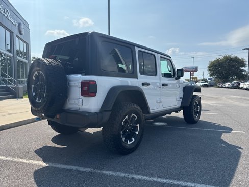 Used 2024 Jeep Wrangler Unlimited Rubicon 4xe image 9