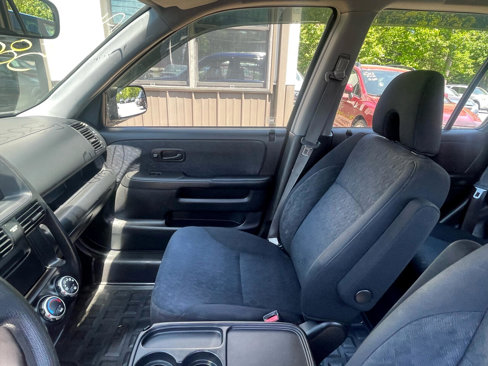 Used 2005 Honda CR-V LX image 15