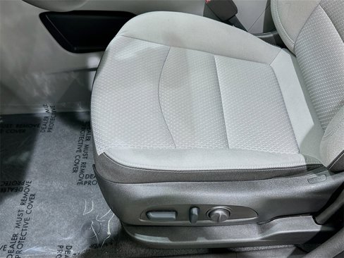 Used 2024 GMC Terrain SLE w/ Driver Convenience Package image 19