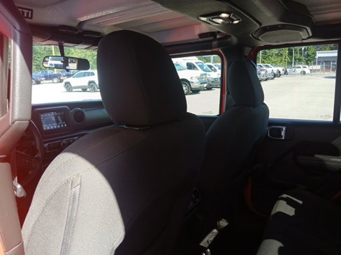 Used 2022 Jeep Gladiator Sport image 19