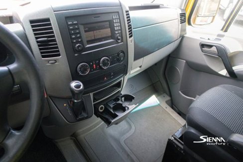 Used 2014 Freightliner Sprinter 2500 image 15