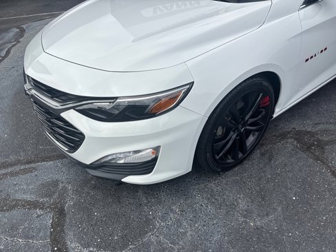 Used 2020 Chevrolet Malibu LT w/ Redline Edition image 9