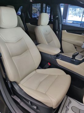 Used 2017 Cadillac XT5 FWD image 12