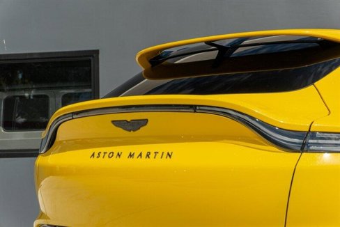 Used 2021 Aston Martin DBX image 39