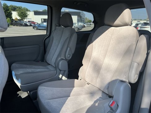 Used 2012 Kia Sedona LX w/ PWR Pkg image 20