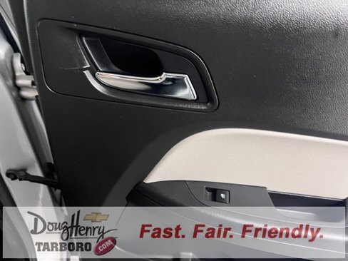 Used 2011 Chevrolet Equinox LT w/ Driver Convenience Package image 34