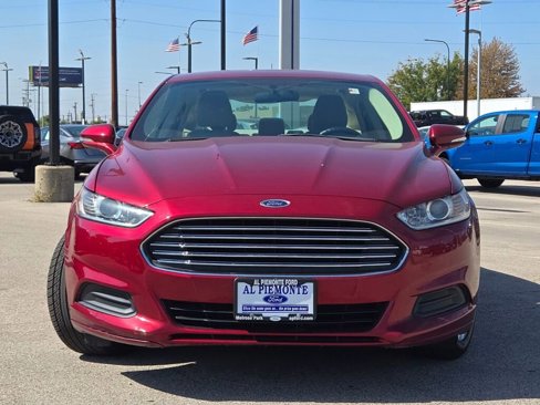 Certified 2016 Ford Fusion SE image 4