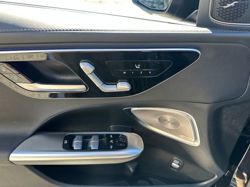 Used 2024 Mercedes-Benz C 300 Sedan image 21