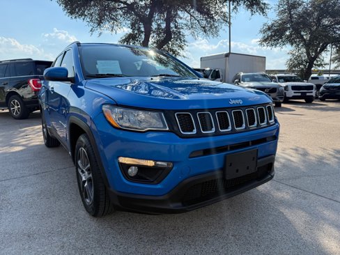 Used 2019 Jeep Compass Latitude w/ Popular Equipment Group image 1