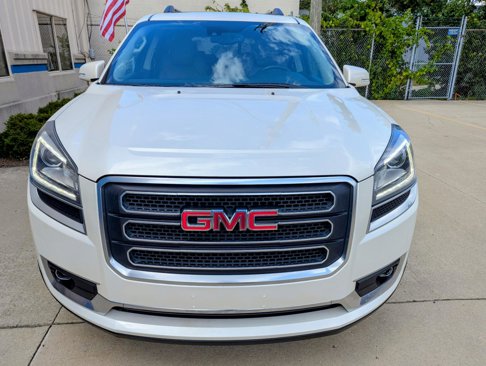 Used 2015 GMC Acadia SLT image 2