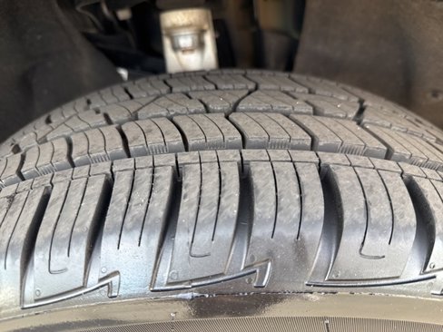 Used 2020 Jeep Grand Cherokee Altitude image 10