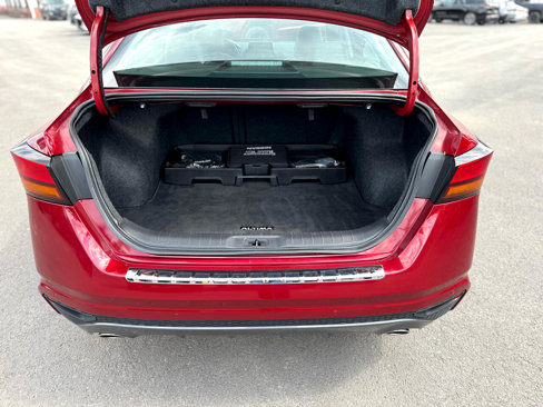 Used 2021 Nissan Altima 2.5 SR w/ SR Premium Package image 21