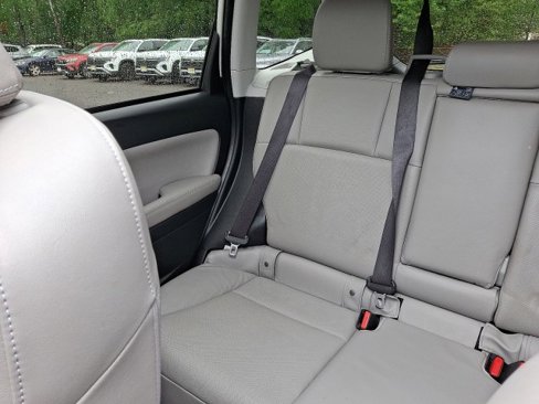 Used 2014 Subaru Forester 2.5i Limited image 18