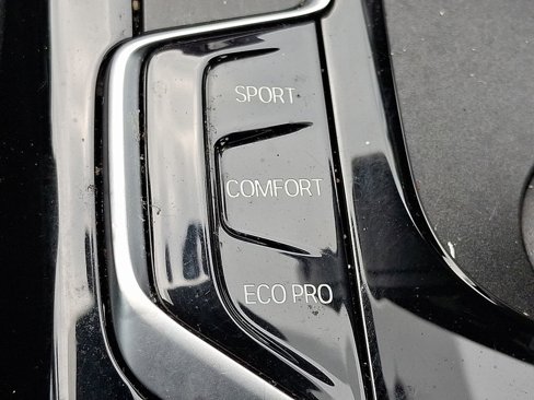 Used 2019 BMW 530i xDrive w/ Convenience Package image 24