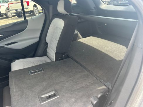 Used 2023 Chevrolet Equinox LT image 36