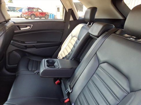 Used 2024 Ford Edge SEL image 15