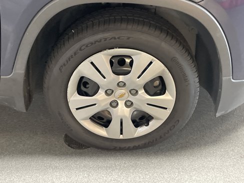 Used 2018 Chevrolet Trax LS image 6