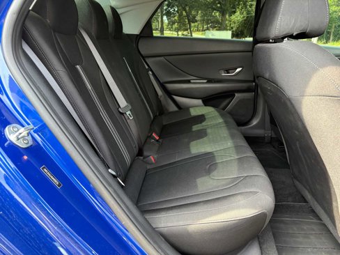 Used 2021 Hyundai Elantra SEL w/ Convenience Package image 15