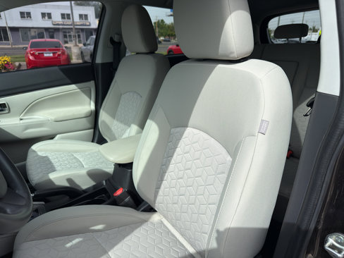 Used 2020 Mitsubishi Outlander Sport ES image 12