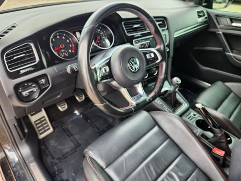 Used 2017 Volkswagen GTI Autobahn image 8