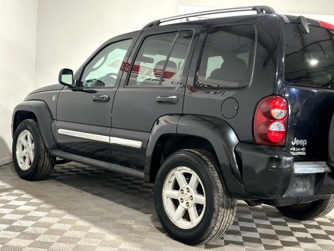 Used 2006 Jeep Liberty Limited image 7