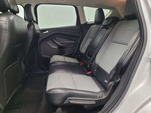 Used 2019 Ford Escape SE image 18