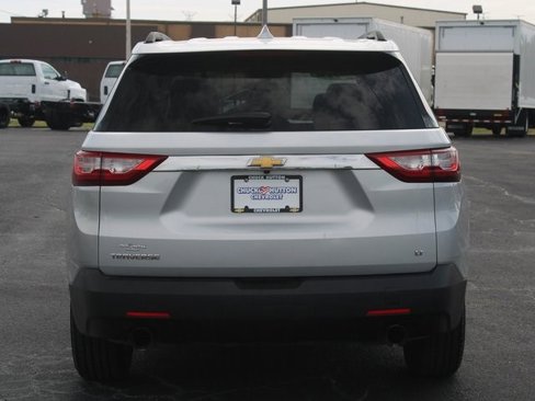 Used 2019 Chevrolet Traverse LT image 3