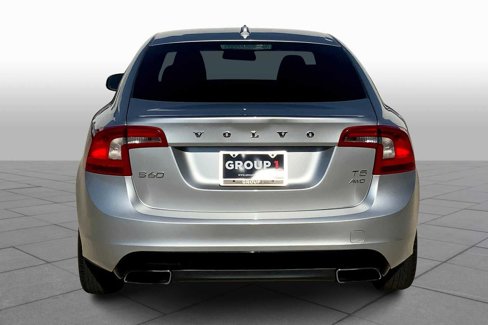 Used 2014 Volvo S60 T5 image 4