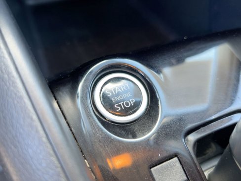 Used 2022 Nissan Kicks S image 24