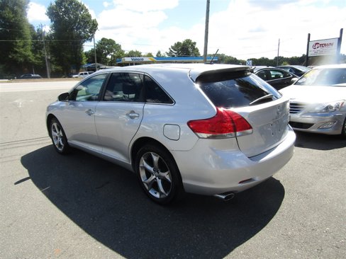 Used 2010 Toyota Venza AWD image 5