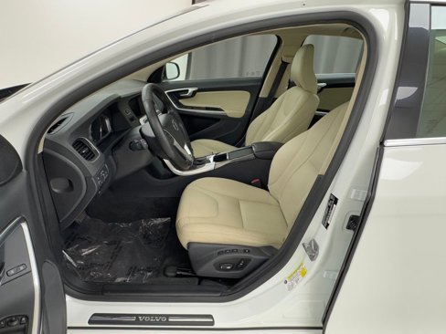 Used 2016 Volvo S60 T5 Premier image 7