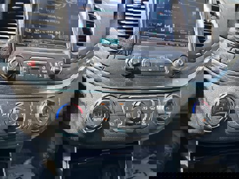 Used 2016 Chevrolet Impala LT image 15