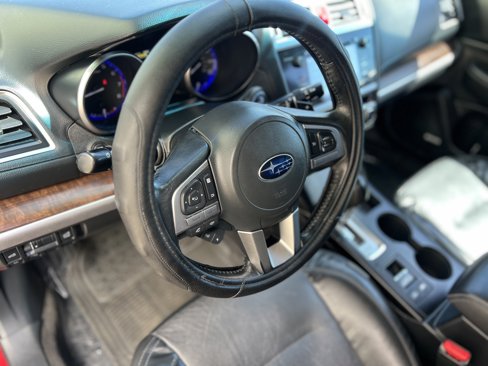 Used 2015 Subaru Outback 3.6R Limited image 11