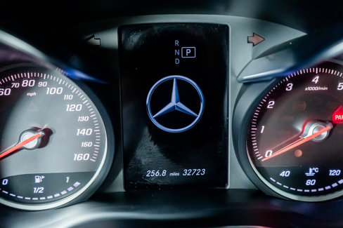 Used 2023 Mercedes-Benz GLC 300 4MATIC Coupe image 40
