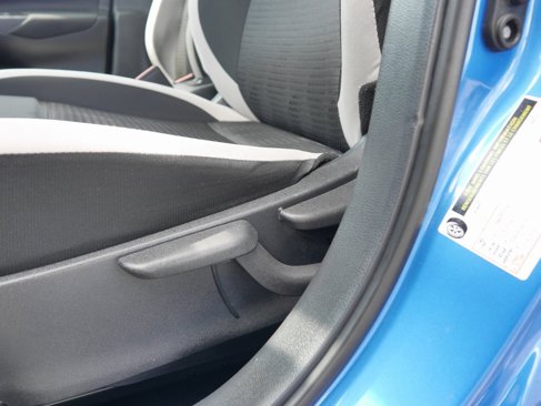 Used 2021 Nissan Versa SV image 16