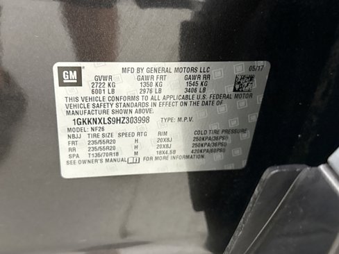 Used 2017 GMC Acadia Denali w/ Technology Package image 27